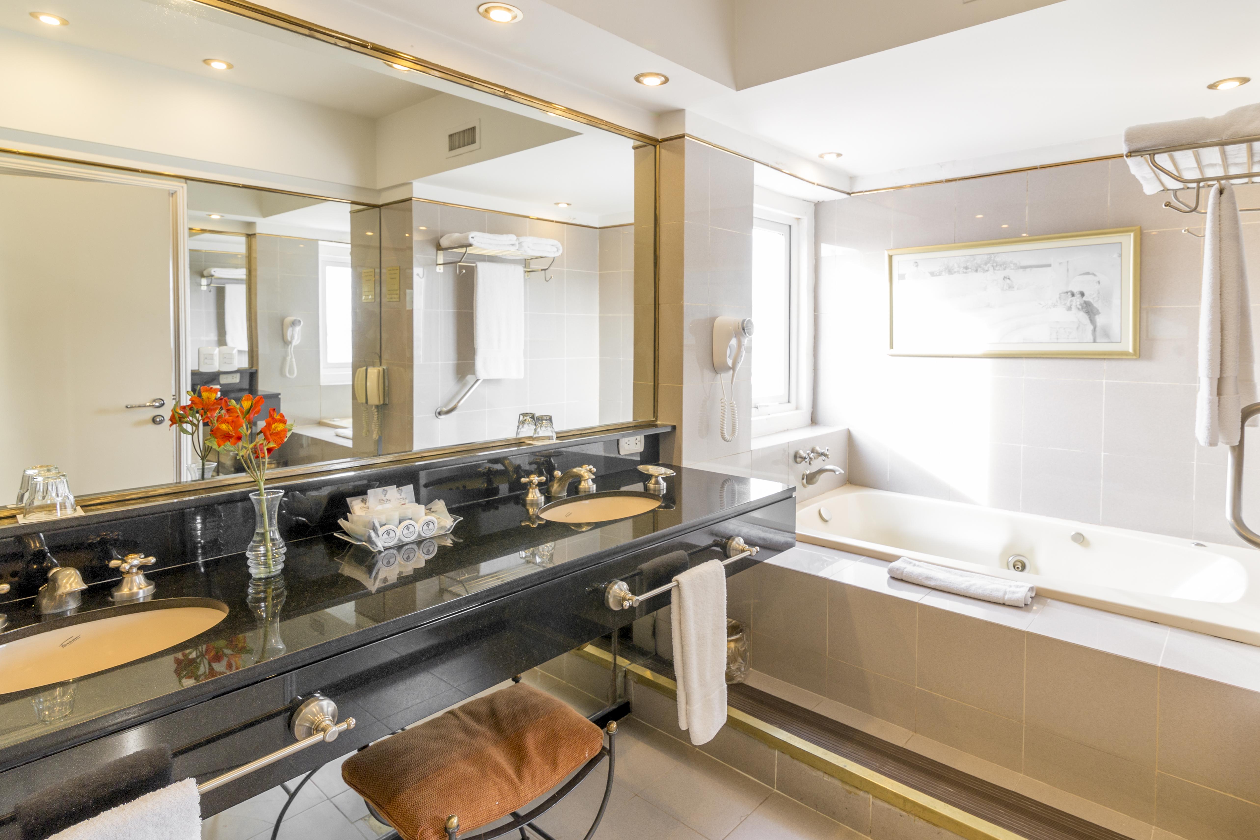 Claridge Hotel Μπουένος Άιρες Εξωτερικό φωτογραφία Bathroom