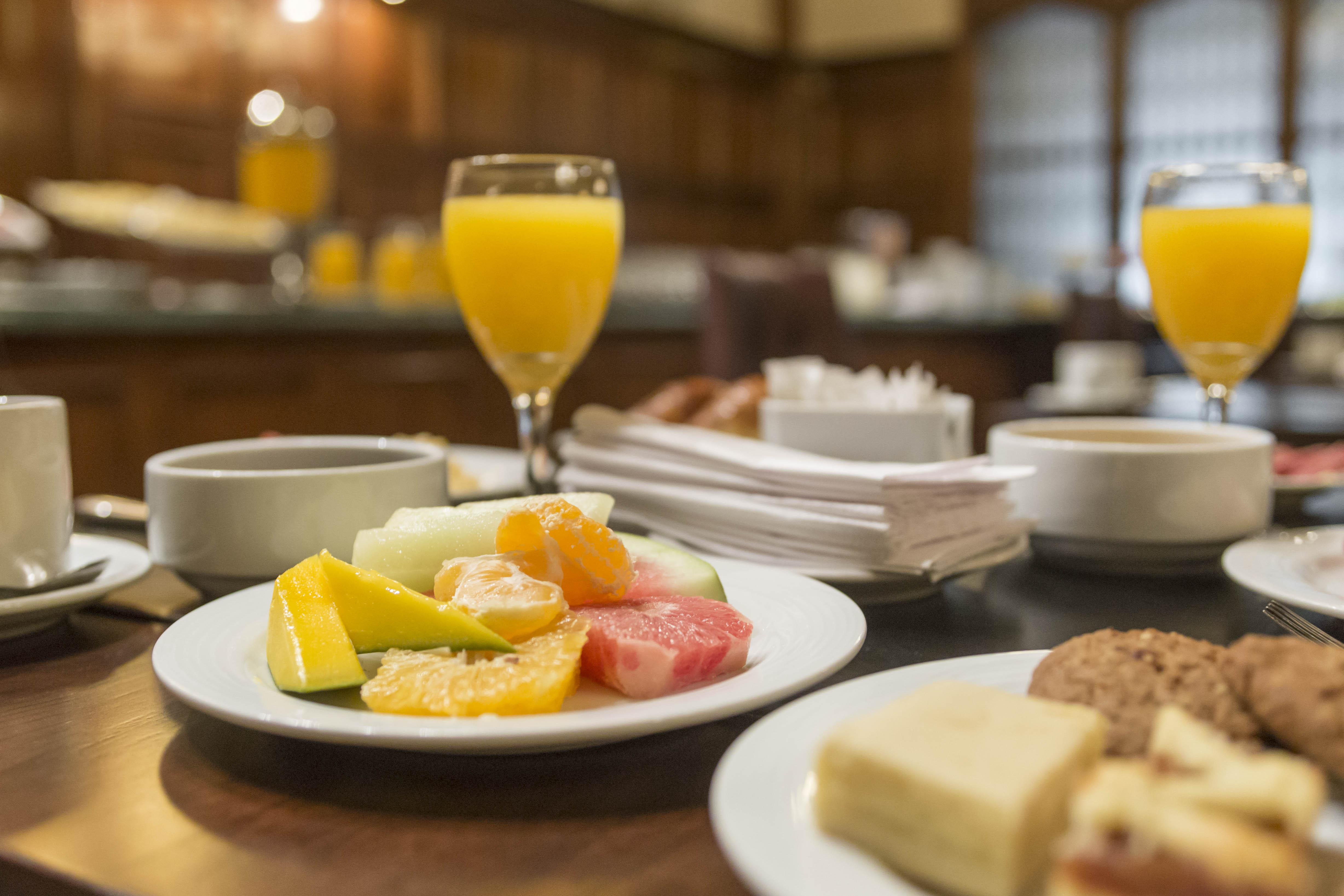 Claridge Hotel Μπουένος Άιρες Εξωτερικό φωτογραφία A continental breakfast