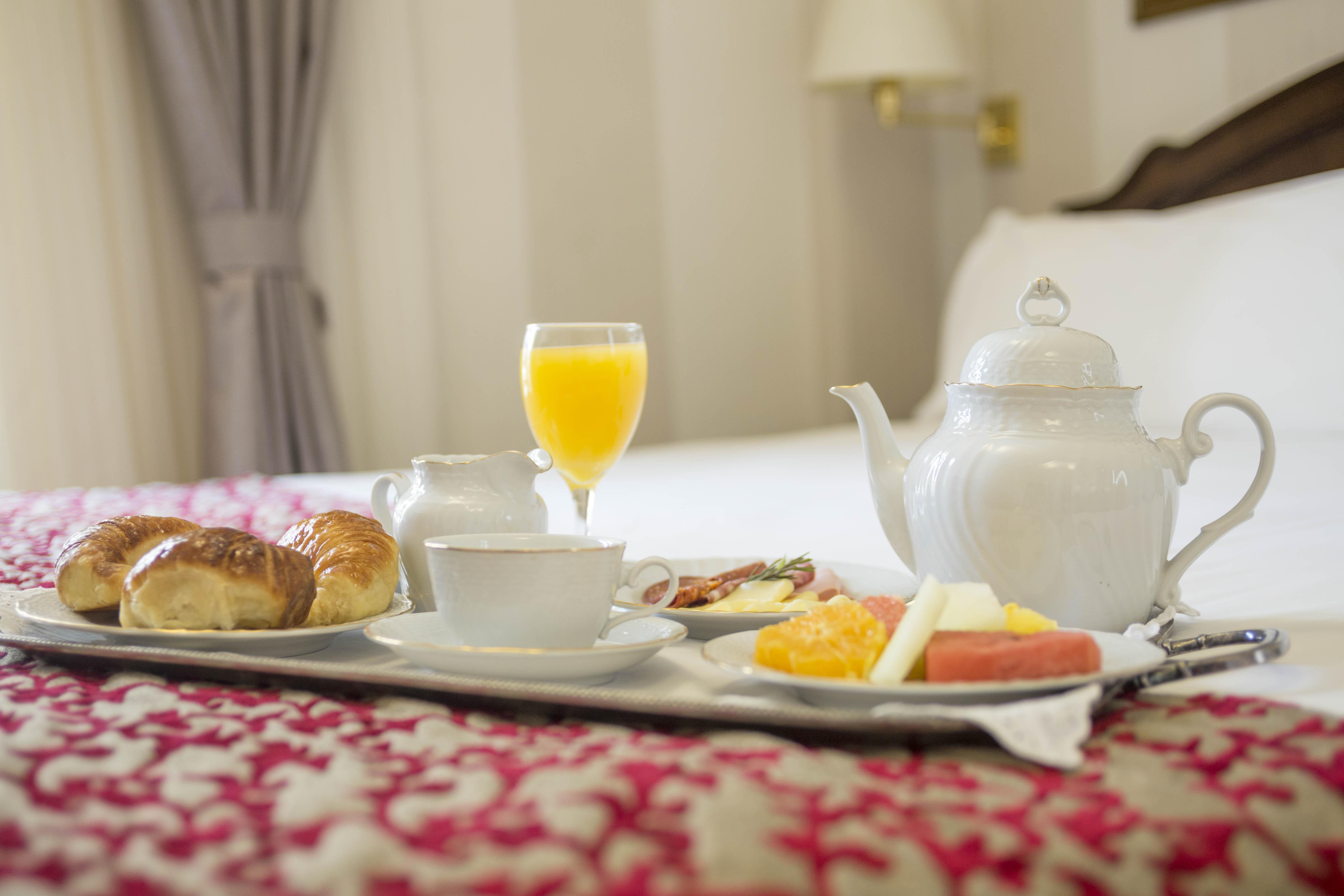 Claridge Hotel Μπουένος Άιρες Εξωτερικό φωτογραφία Room service