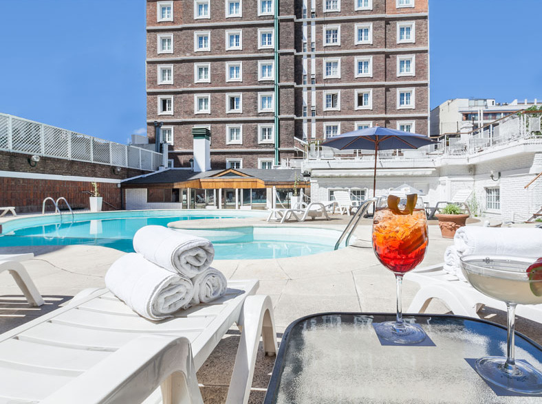 Claridge Hotel Μπουένος Άιρες Εξωτερικό φωτογραφία The hotel's rooftop pool