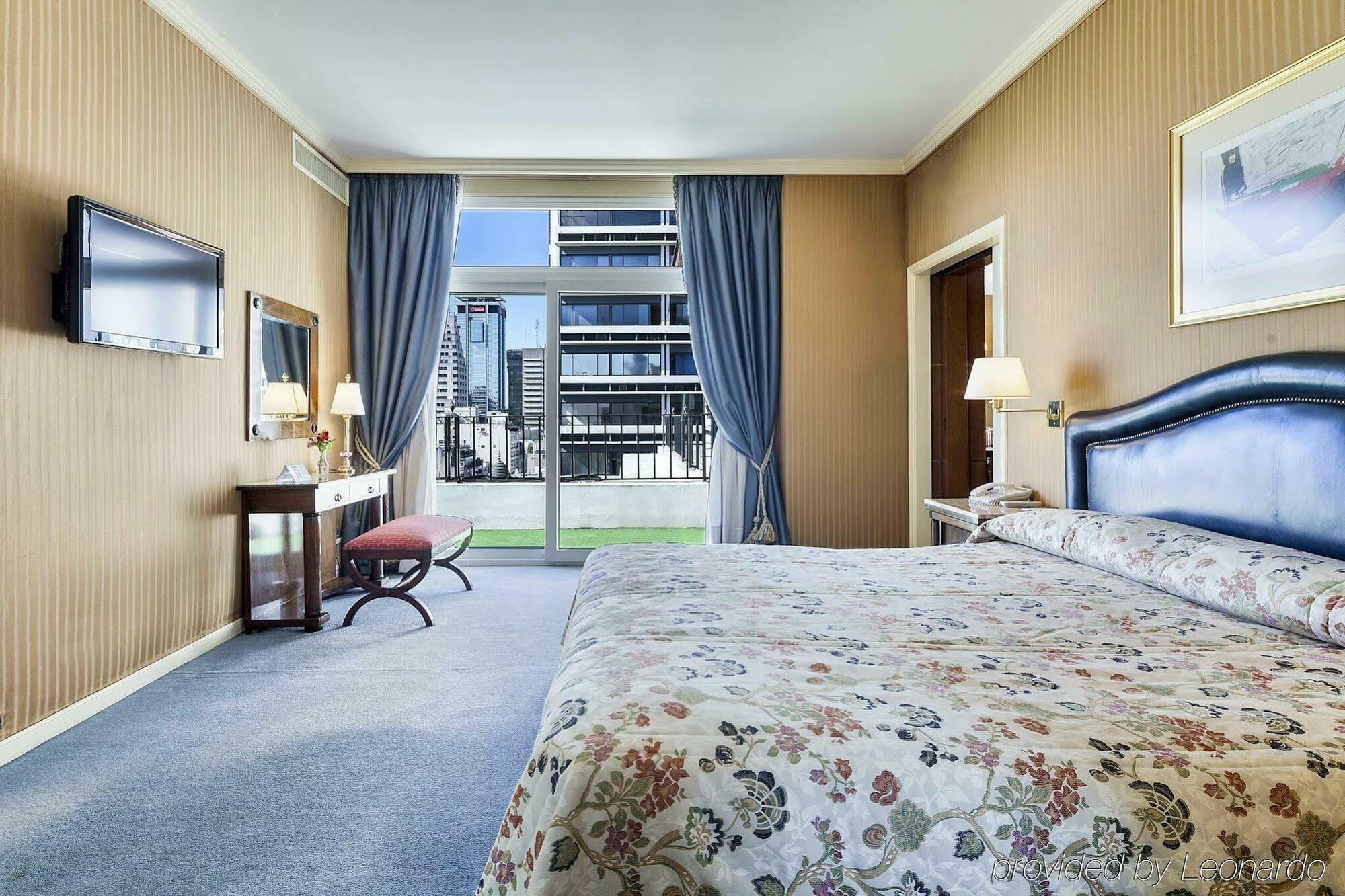 Claridge Hotel Μπουένος Άιρες Εξωτερικό φωτογραφία A room at the hotel