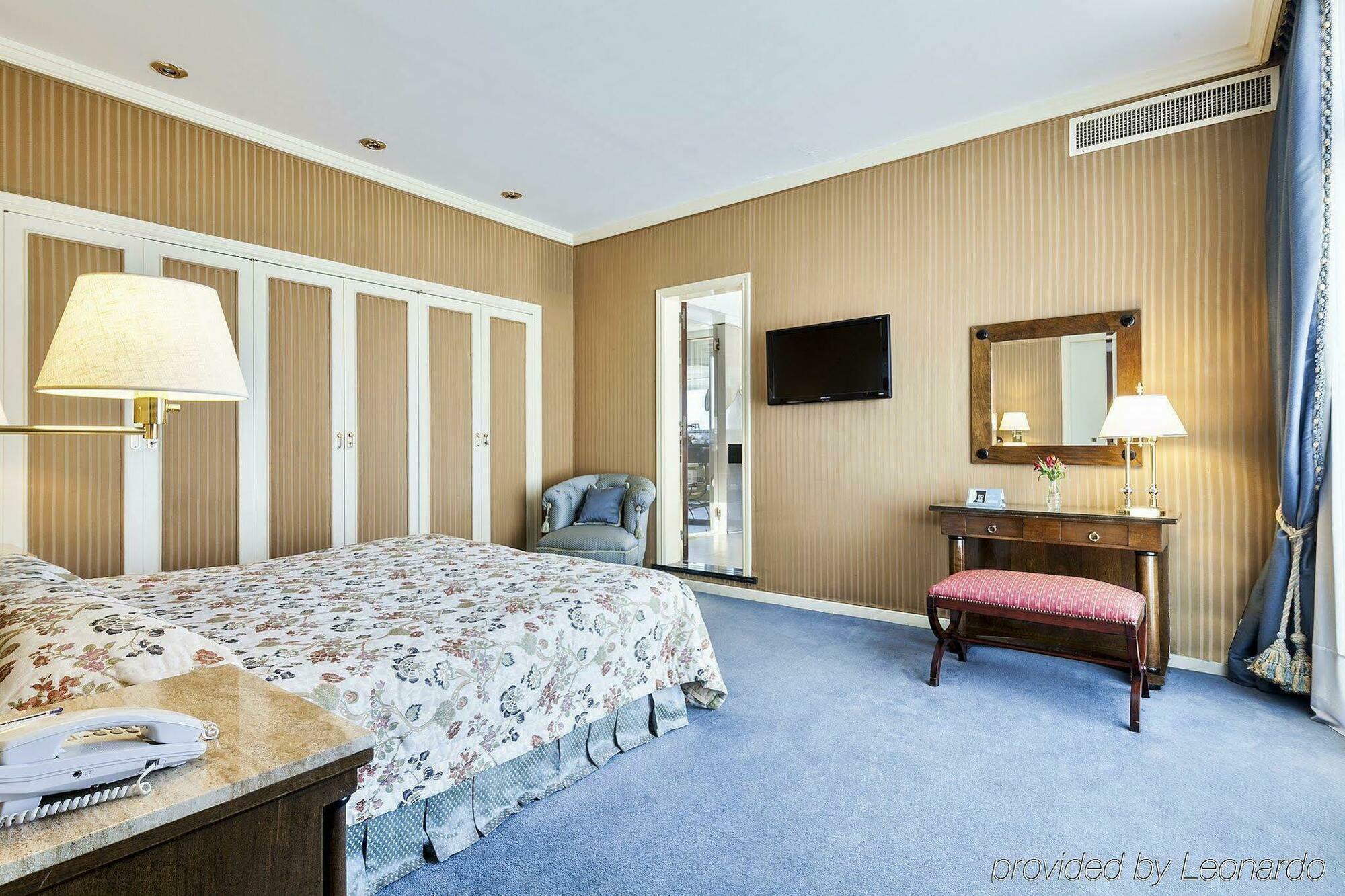 Claridge Hotel Μπουένος Άιρες Εξωτερικό φωτογραφία A bedroom at the hotel